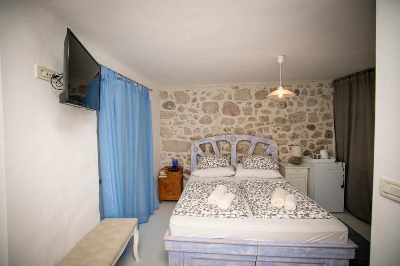 Epidaurus 3*